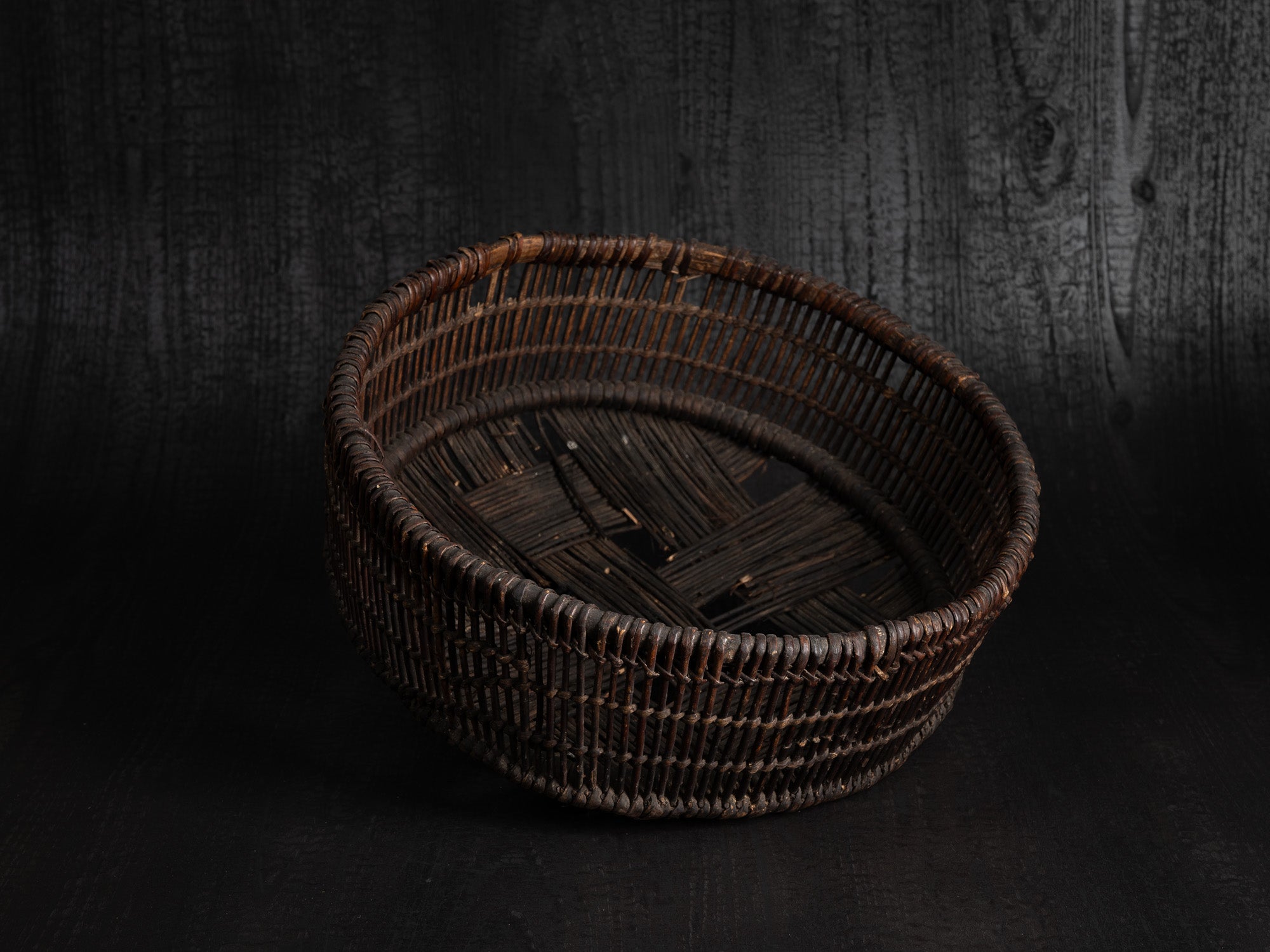 Sõim, panier clayette tressé en osier, Estonie (XIXe siècle)..Sõim, woven wicker harvest basket, Estonia (19th century)