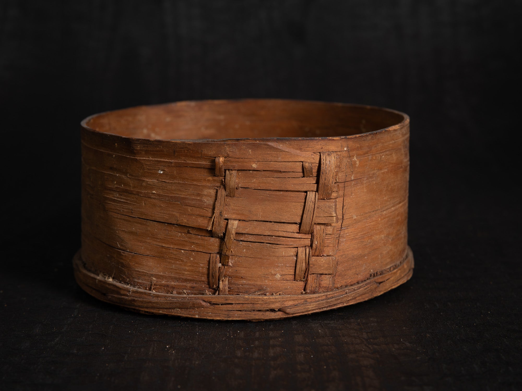 Sõel, petit tamis domestique, Estonie (fin du XVIIIe)..Sõel, small domestic sieve, Estonia (late 18th century)