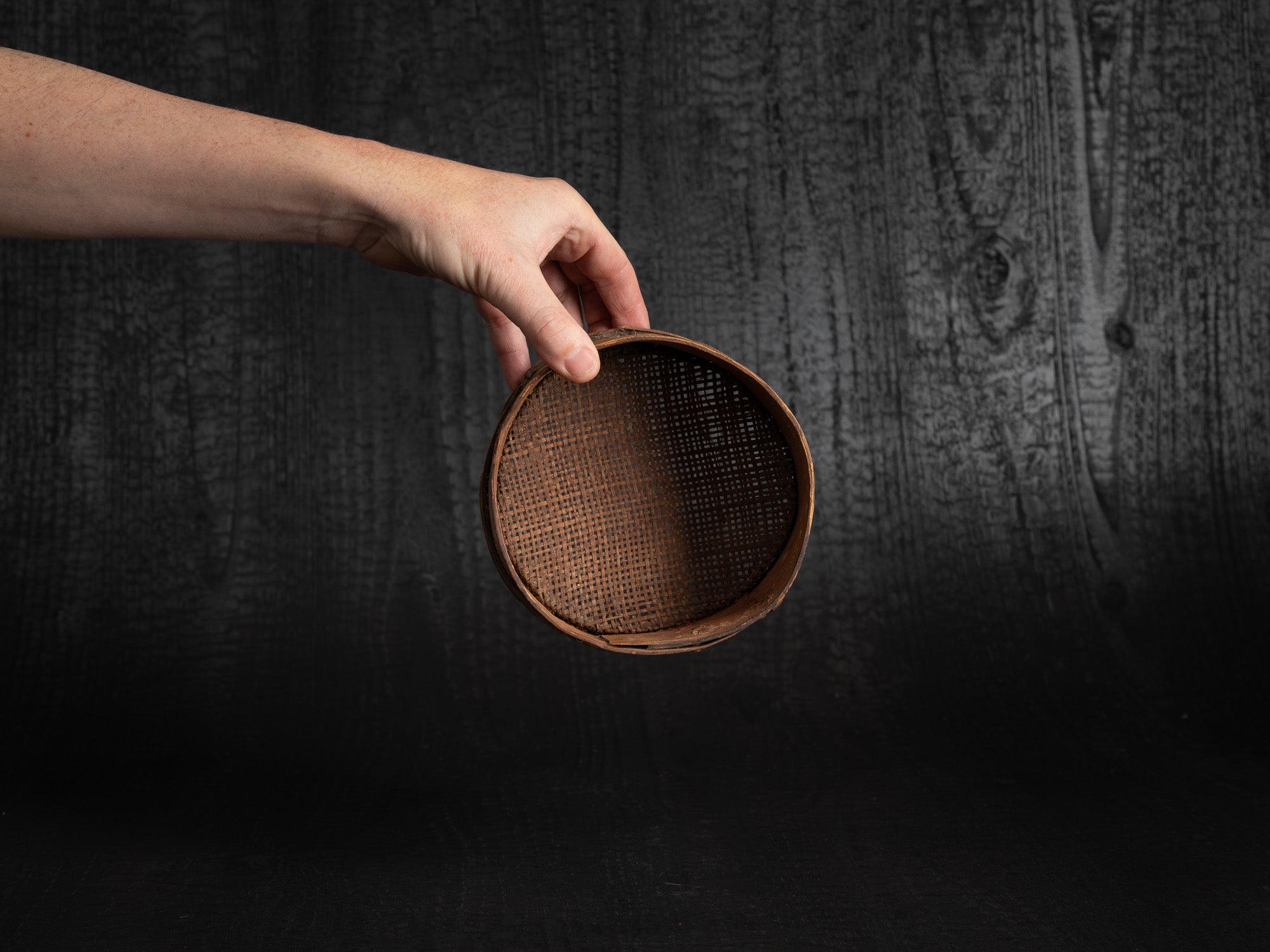 Sõel, petit tamis domestique, Estonie (fin du XVIIIe)..Sõel, small domestic sieve, Estonia (late 18th century)