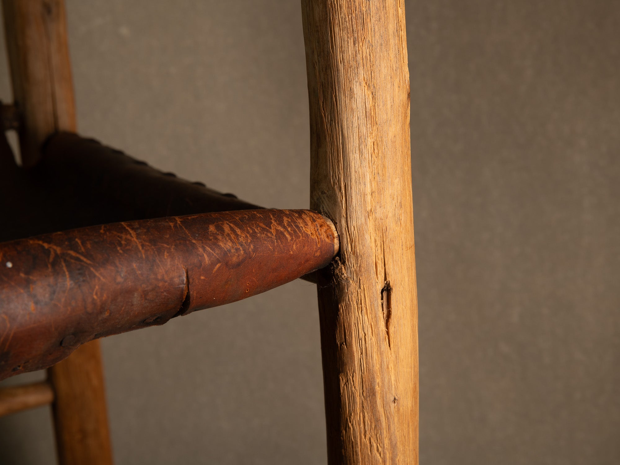 Rare chaise, art paysan vernaculaire, Suède (Fin du XVIIIe siècle)..Rare Chair, vernacular peasant art, Sweden (Late 18th century)