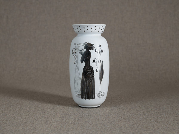 Vase "Grazia" Model 215 de Stig Lindberg pour Gustavsberg, Suède (design 1946)..Vase by Stig Lindberg Model Grazia 215 for Gustavsberg, Sweden (designed in 1946)