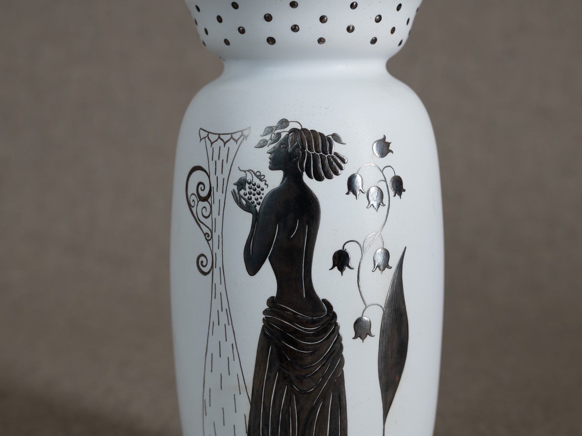 Ensemble de deux vases "Grazia" de Stig Lindberg pour Gustavsberg, Suède (design 1946)..Set of two Grazia Vases by Stig Lindberg for Gustavsberg, Sweden (designed in 1946)