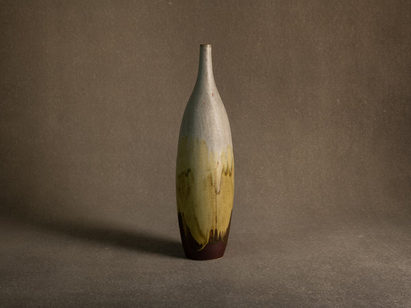 Vase‑bouteille en grès émaillé par Jean Cacheleux à Saint Amand en Puisaye, France (vers 1985)..Glazed stoneware vase by Jean Cacheleux à Saint Amand en Puisaye, France (circa 1985)