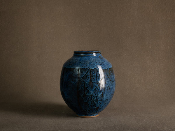 Vase en grès émaillé par Stan Brélivet à Locronan, France (vers 1985)..Glazed stoneware vase by Stan Brélivet in Locronan, France (circa 1985)