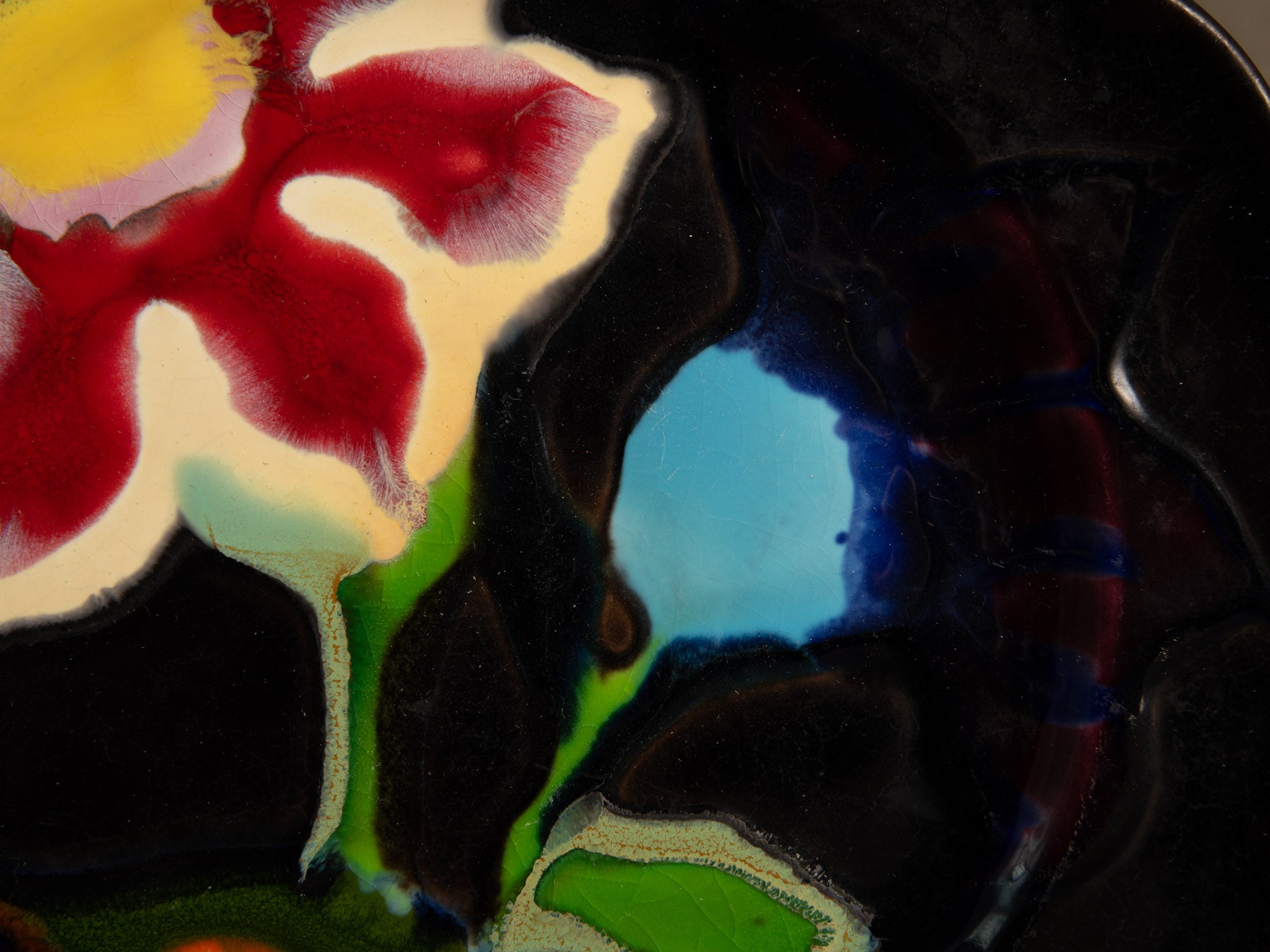 Important service en faïence de l'Atelier Paul Ricard de l'île de Bendor, France (vers 1955)..Important earthenware service from the Paul Ricard workshop on the island of Bendor, France (circa 1955)