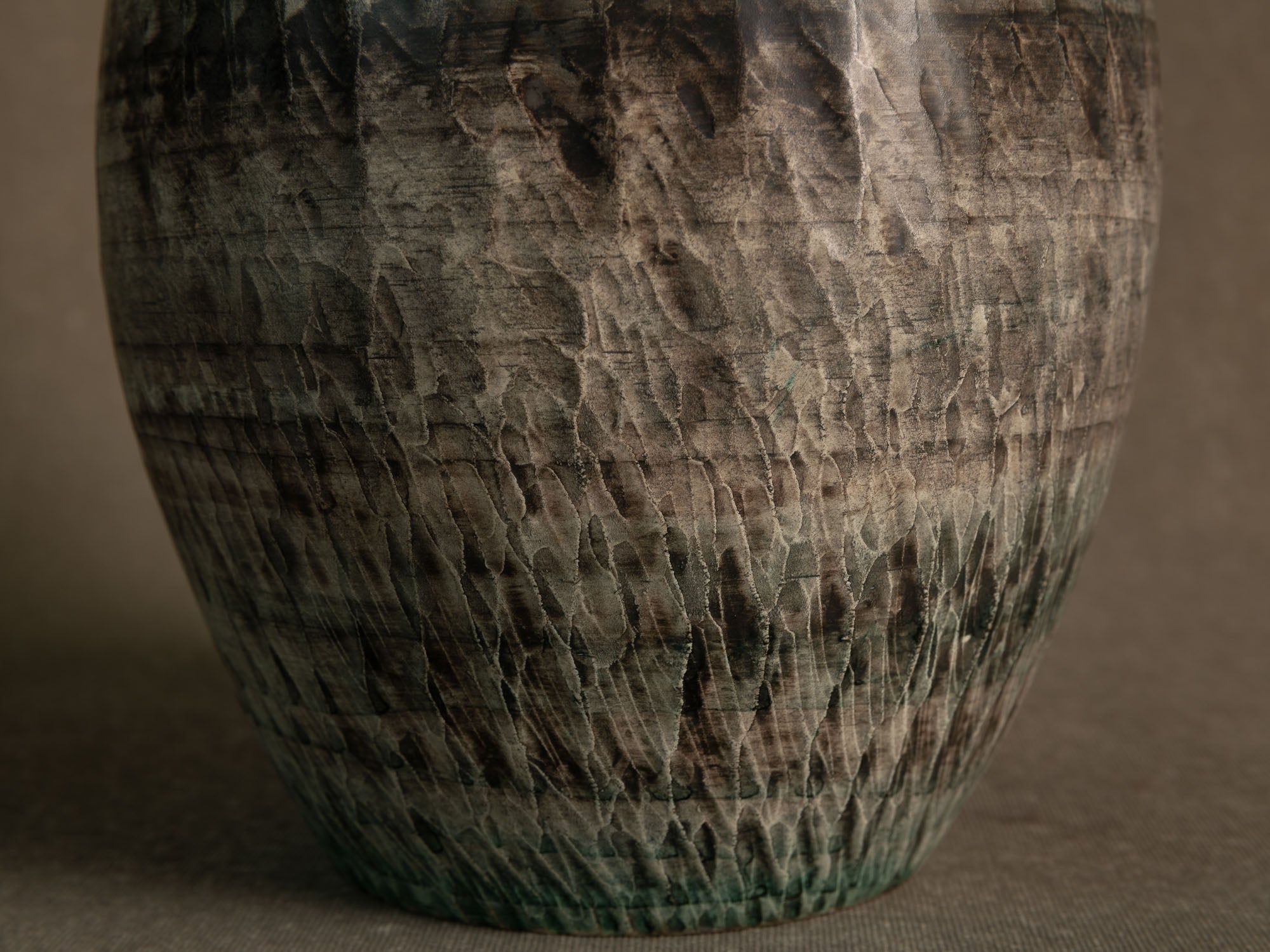 Important vase de l'Atelier du Tapis Vert à Vallauris, France (vers 1950-55)..Important vase from the Atelier du Tapis Vert in Vallauris, France (circa 1950-55)