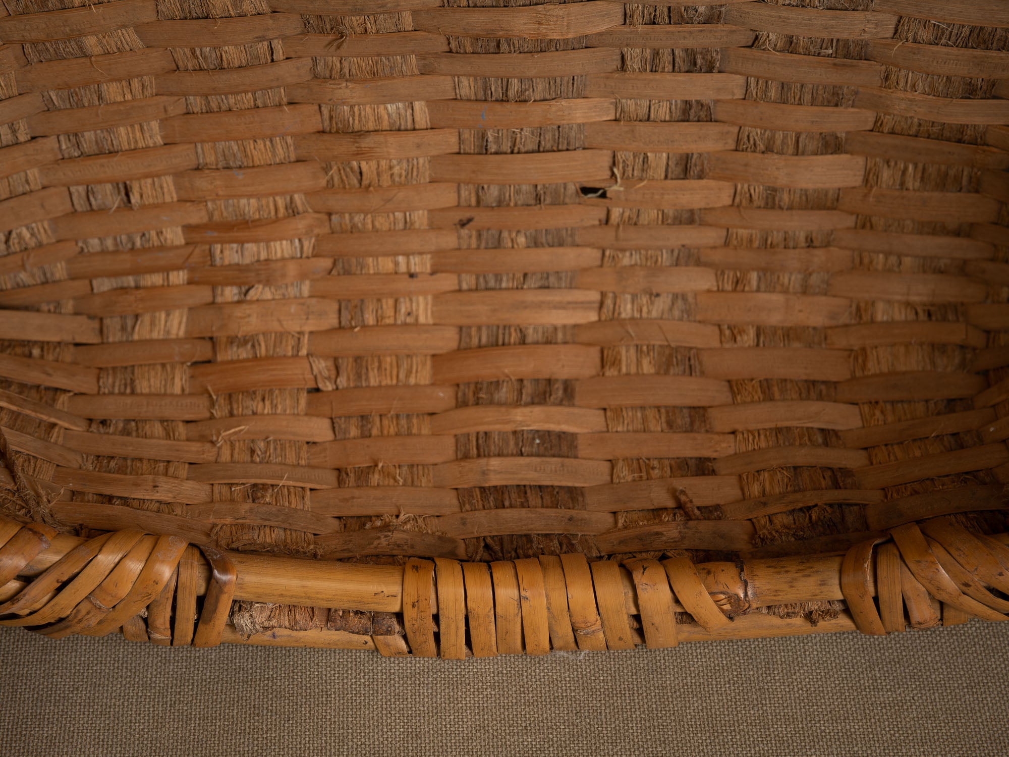 Ensemble de vans / plateau de vannage "Mi" en vannerie de bambou et écorce de cerisier, Japon (milieu du XXe siècle)..Set of two "Mi" bamboo and cherry bark basketwork, Japan (mid-20th century)