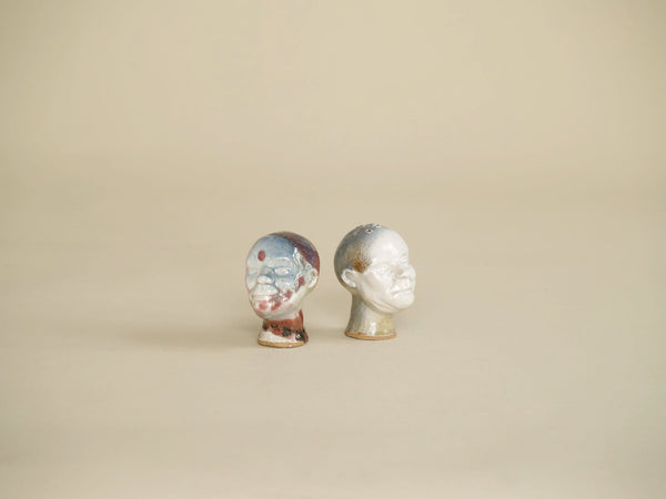 Service de table sel & poivre en grès "Messerschmidt", France (vers 1980)..Expressionist "Messerschmidt" salt & pepper stoneware set, France (circa 1980)