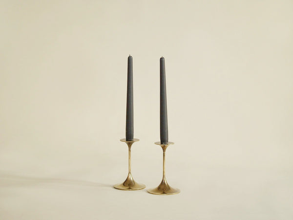 Paire de flambeaux "Hi-Fi" par Max Brüel pour Torben Ørskov, Danemark (vers 1955)..Pair of "Hi-Fi" candle holders by Max Brüel for Torben Ørskov, Denmark (circa 1955)