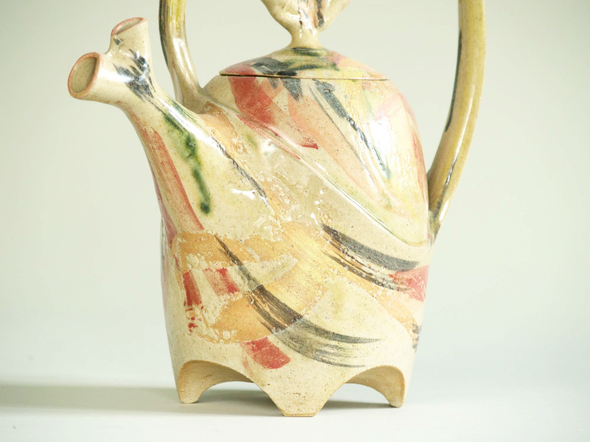 Théière sculpturale en grès, France (vers 1980)..Studio pottery Big Teapot, France (circa 1980)