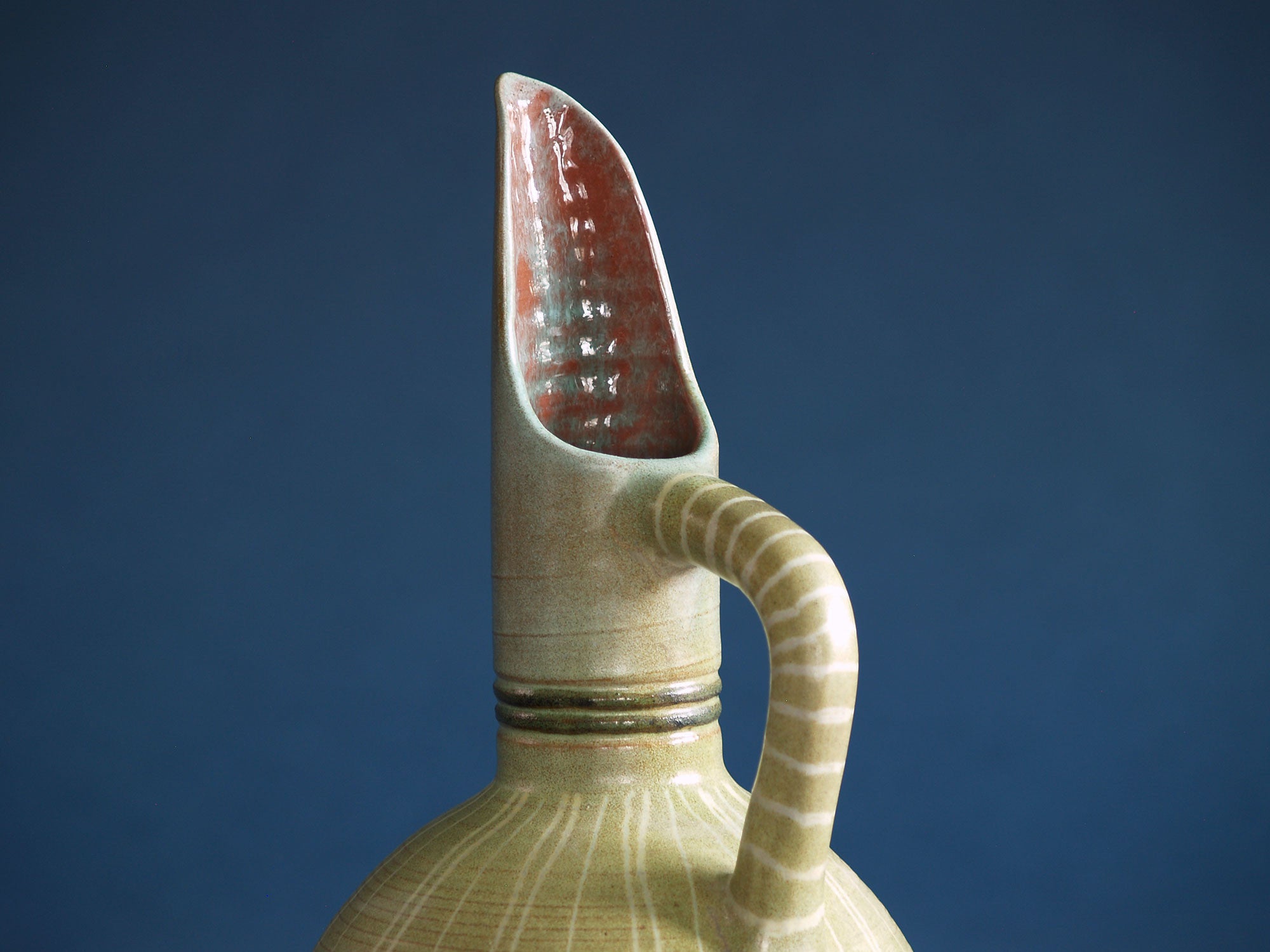 Vase Horus de Fernand Lacaf, France (1957)..Horus vase by Fernand Lacaf, France (1957)