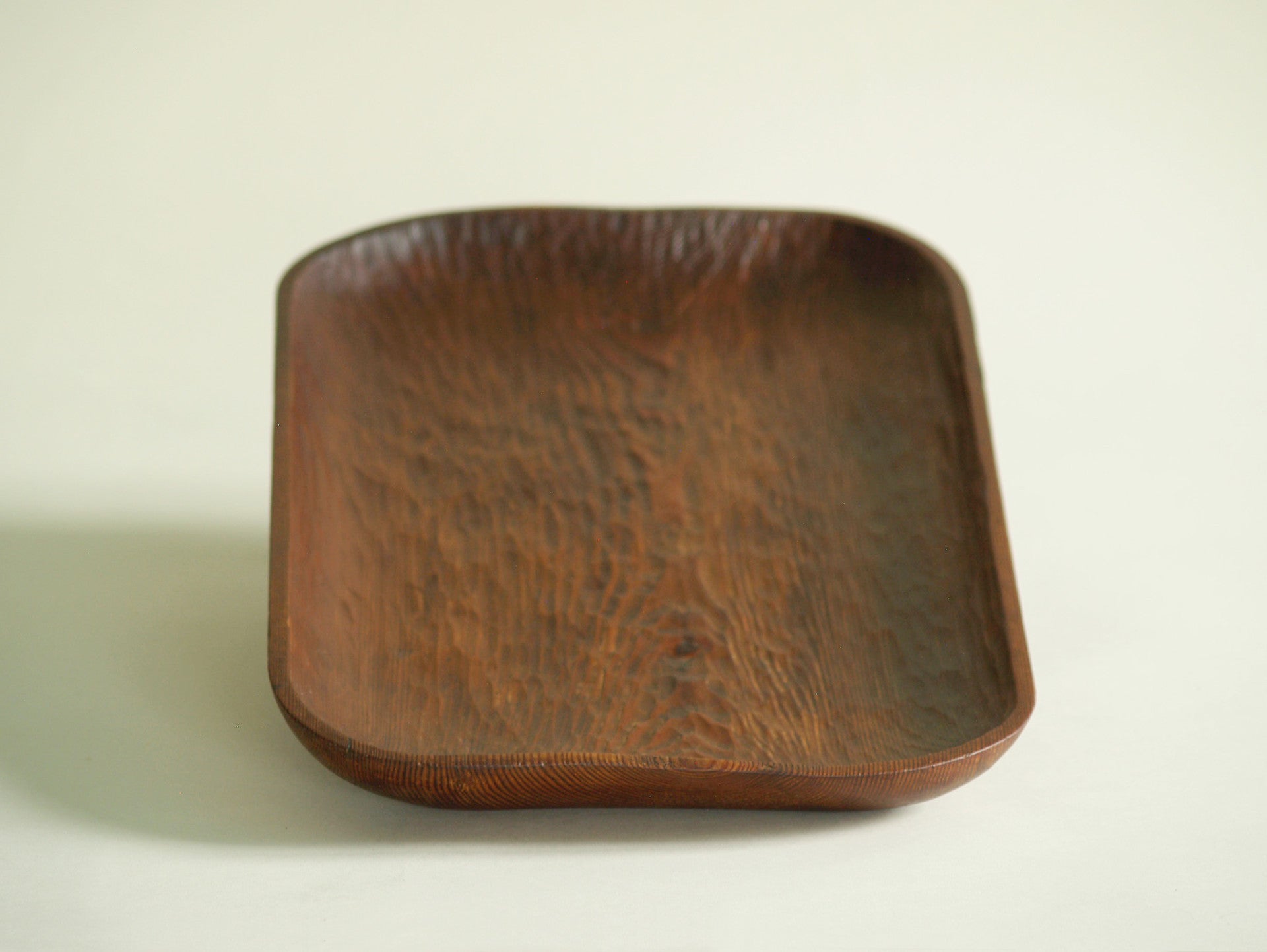 Coupe / Plateau monoxyle, France (vers 1955)..Rectangular carved tray, France (circa 1955)