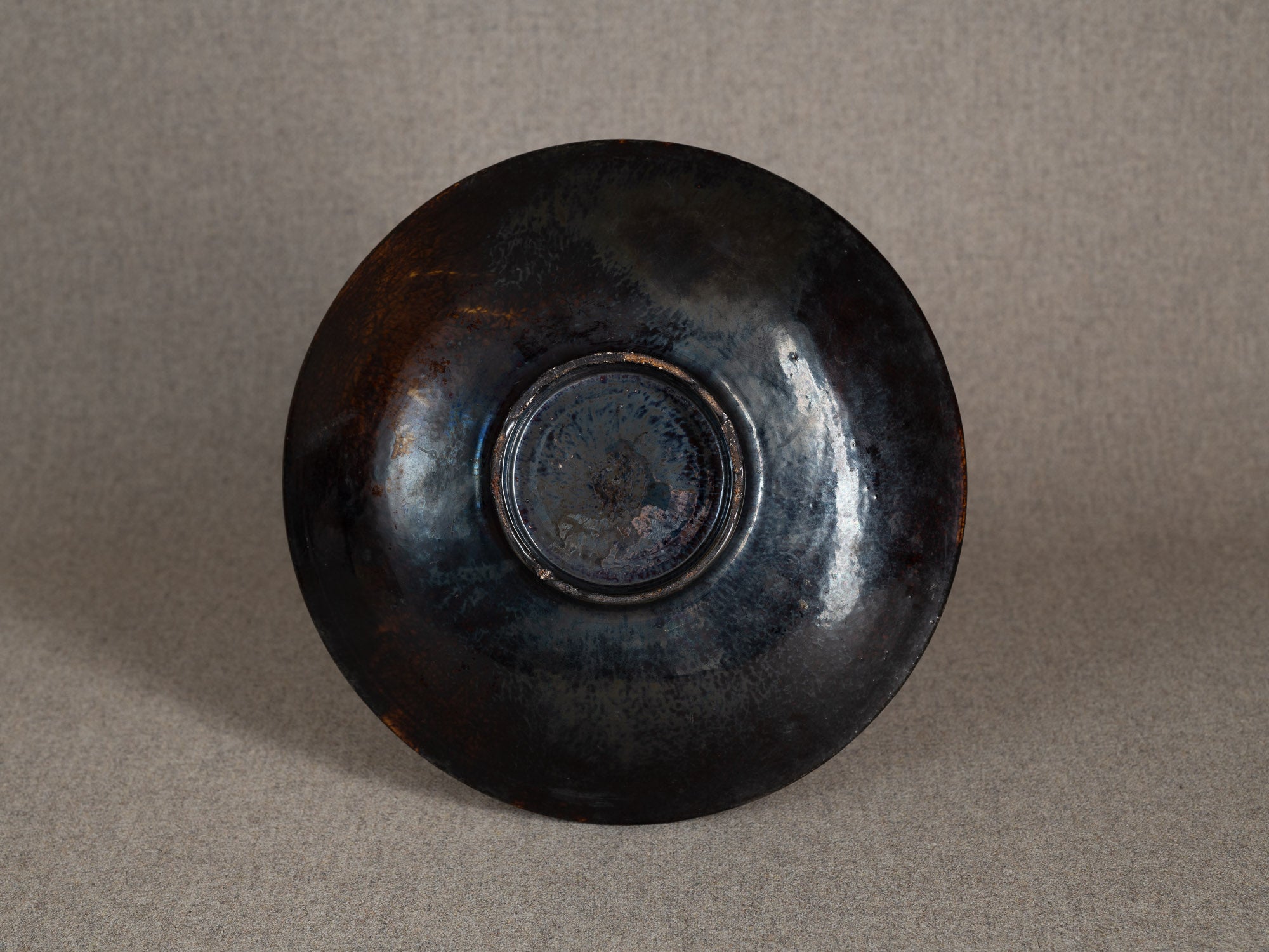 Rare coupe circulaire d'Étienne Noël à Dieulefit, France (vers 1936-39)..Rare circular bowl by Étienne Noël in Dieulefit, France (circa 1936-39)
