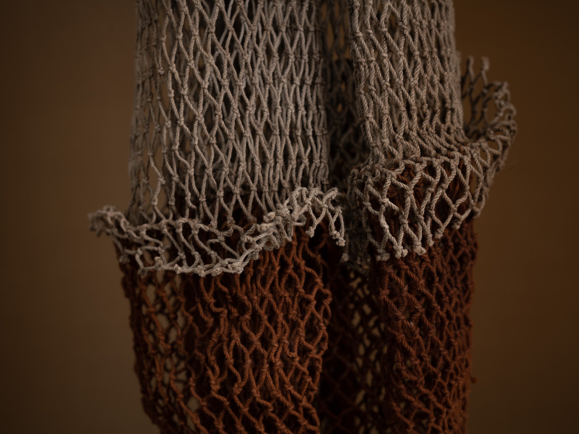 Mitate mono, paire de filets anciens en coton, Suède (Début du XXe siècle)..Mitate mono, pair of old cotton fishing nets, Sweden (early 20th century)