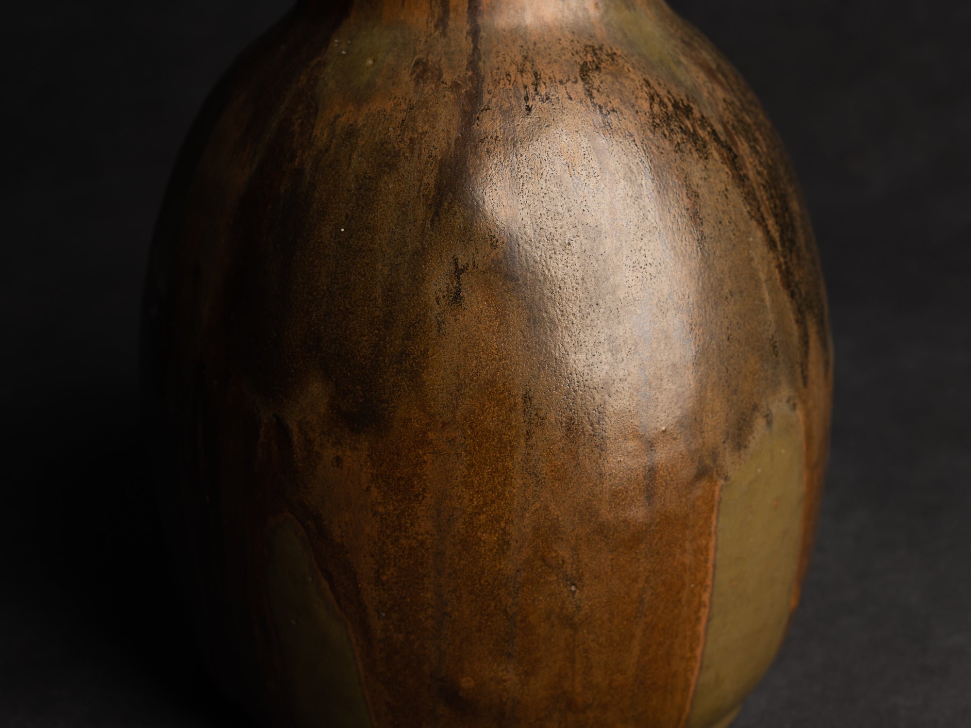 Important Vase en grès de Léon Pointu, Atelier Pointu, France (vers 1925-35)..School of Carriès Large stoneware vase by Léon Pointu, Atelier Pointu, France (circa 1925-35)