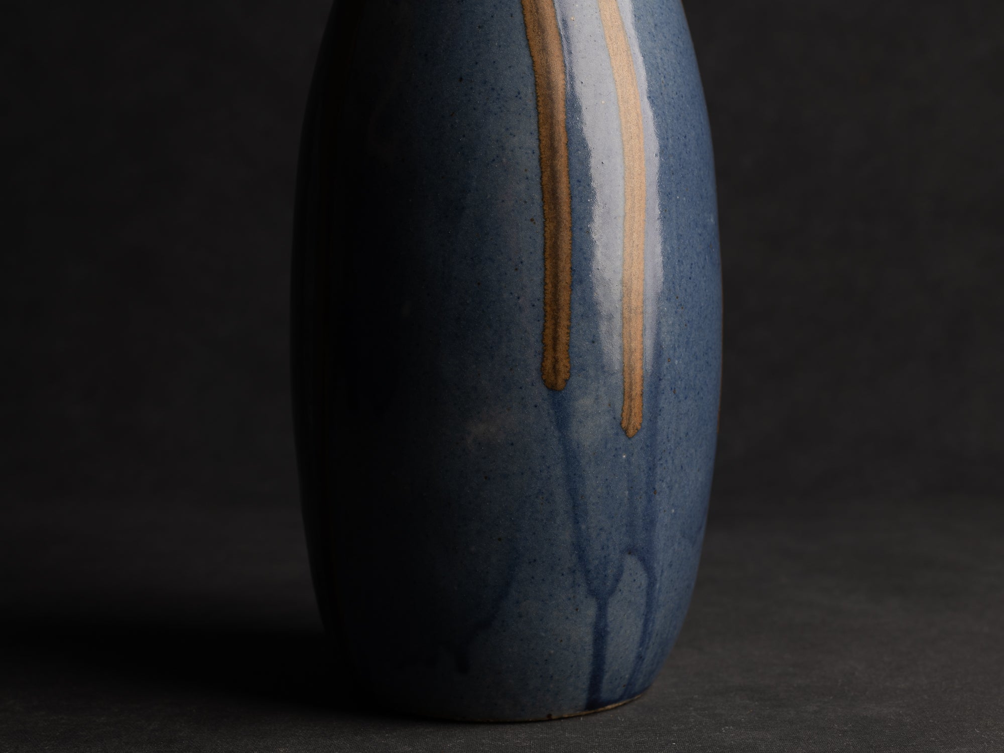 Important vase en grès de Léon Pointu, Atelier Pointu, France (vers 1930)..School of Carriès Large stoneware vase by Léon Pointu, Atelier Pointu, France (circa 1930)