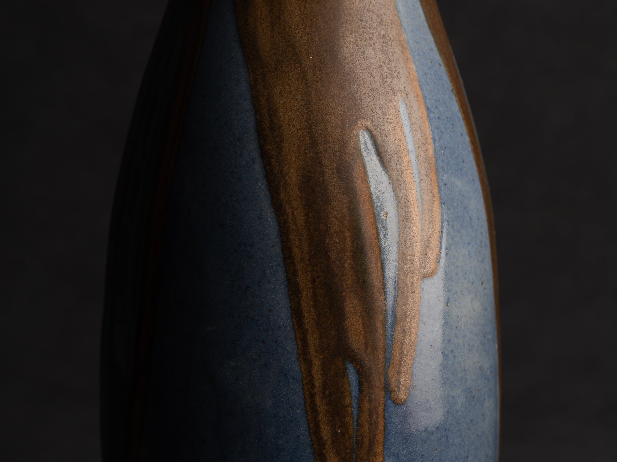 Important vase en grès de Léon Pointu, Atelier Pointu, France (vers 1930)..School of Carriès Large stoneware vase by Léon Pointu, Atelier Pointu, France (circa 1930)