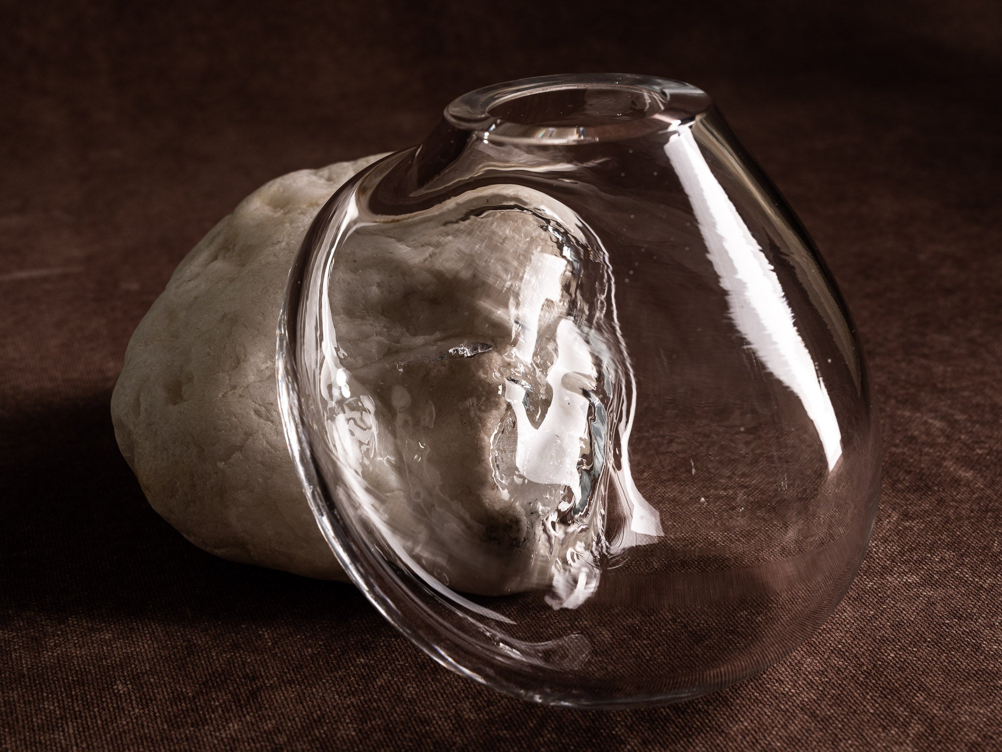 Vase&#x2011;sculpture "Cumulus" de Lætitia Jacquetton, France (2021)..Sculpture&#x2011;vase "Cumulus" by Lætitia Jacquetton, France (2021)
