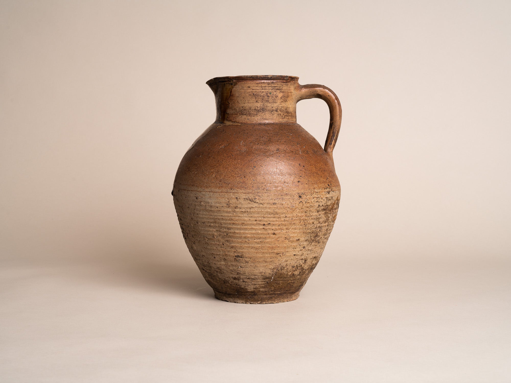 Ensemble de pots en grès de Puisaye, France (XVIIIe et XIXe siècles)..Set of stoneware folk pots by anonymous Puisaye potters, France (18th & 19th century)