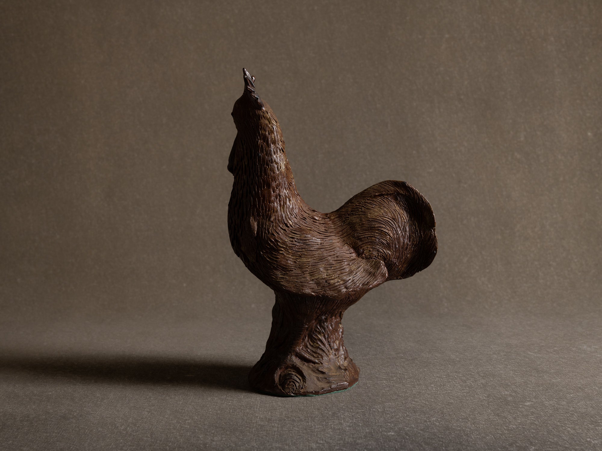 Sculpture animalière en grès de La Borne par G. Bernard, coq, France (années 1970-80)..La Borne stoneware rooster sculpture, France (1970-80's)