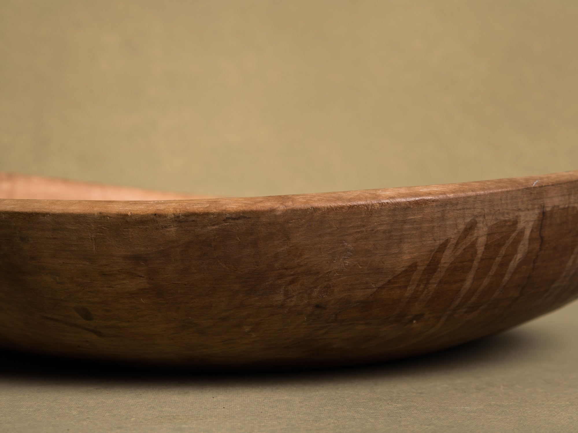 Rare et ancienne coupe de mariage en bouleau, art paysan, Norvège (XIXe siècle)..Unique Old birchwood carved wedding bowl, Peasant art, Norway (19th century)